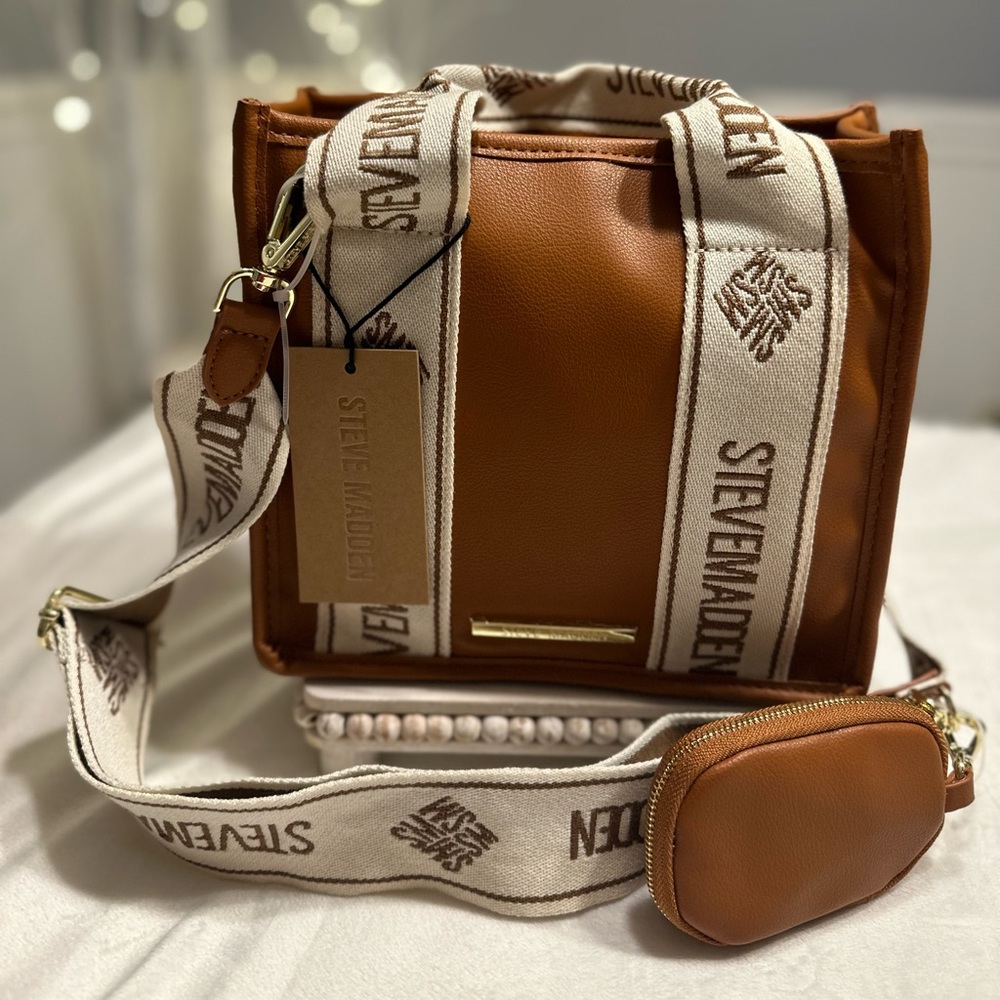 Steve Madden Bevelyn Crossbody Bag NWT